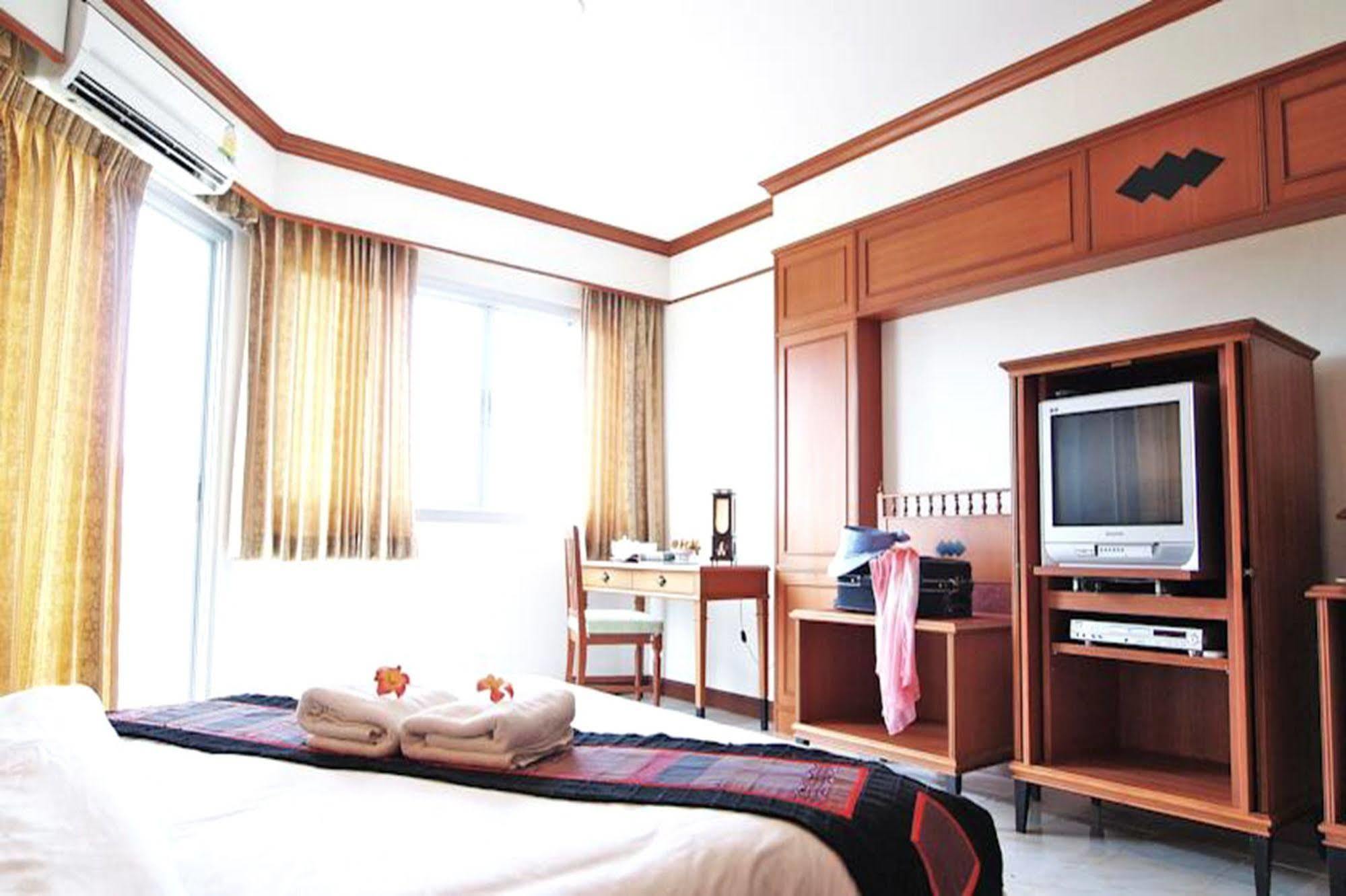 Kieng Piman Hotel Mukdahan Buitenkant foto