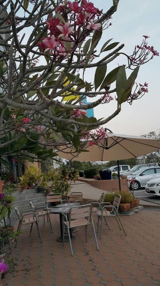 Kieng Piman Hotel Mukdahan Buitenkant foto